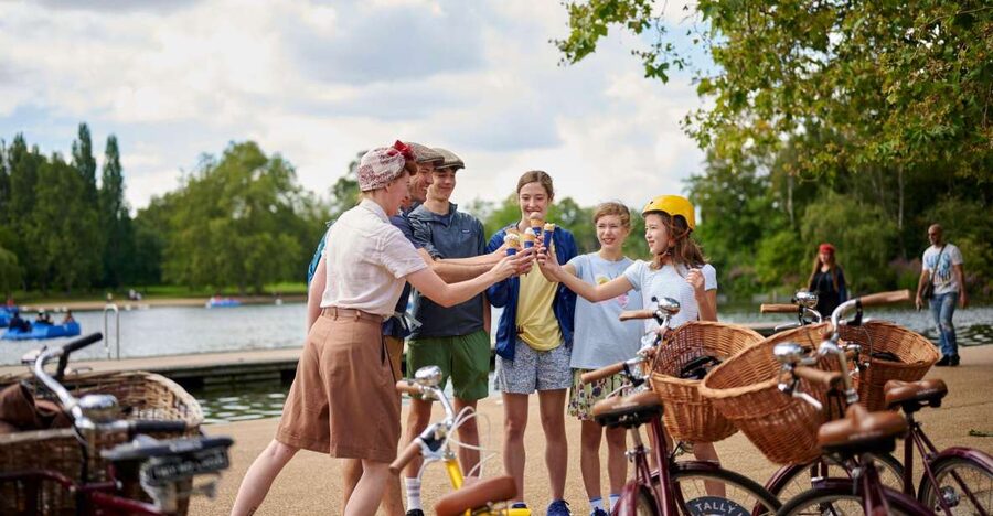 London: Private Family Guided Bike Tour with Childseats - Key things to know before you book