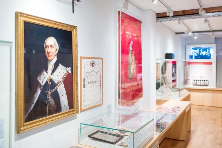 London Private Jewish History, Synagogues and Holocaust Tour - Who should book this Jewish London walk?