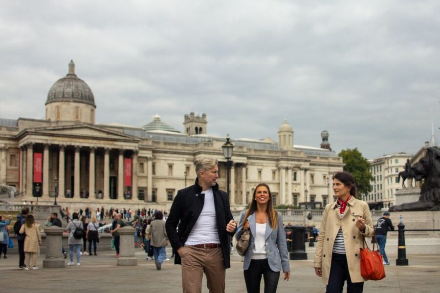 London: Private Personalized Tour with a Local Host - Westminster, where old power meets street culture