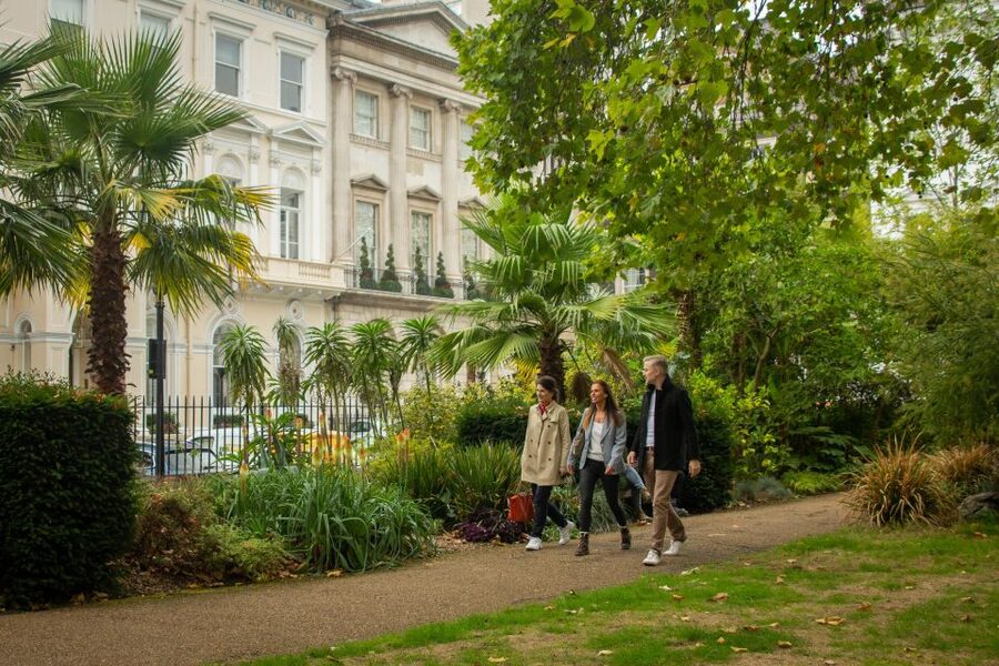 London: Private Personalized Tour with a Local Host - Walking, transport, and accessibility