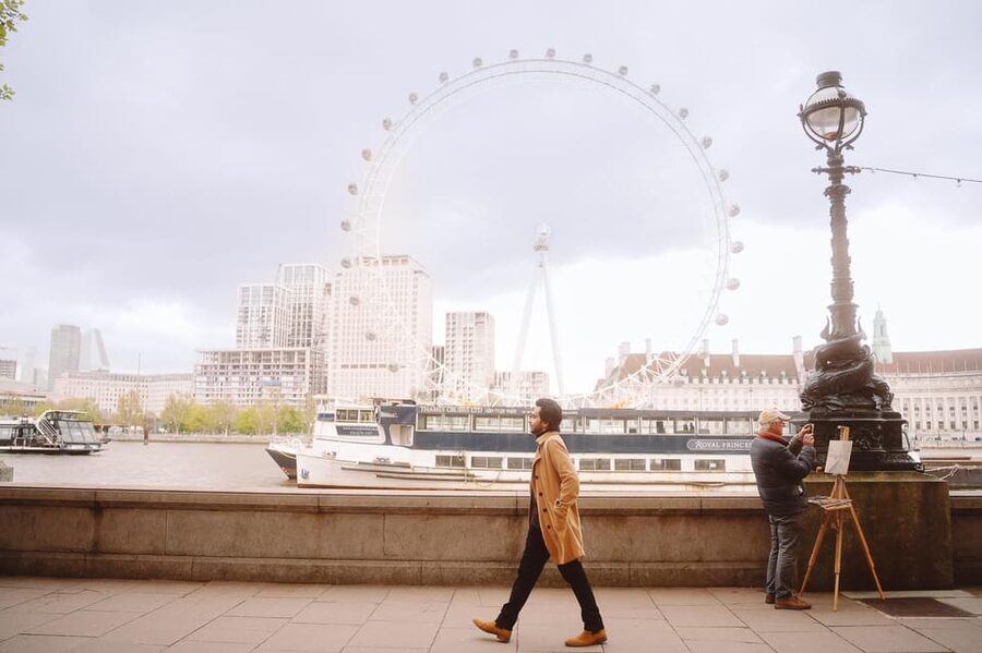 London: Private Photography with Professional Photographer - Is $242 per person good value?