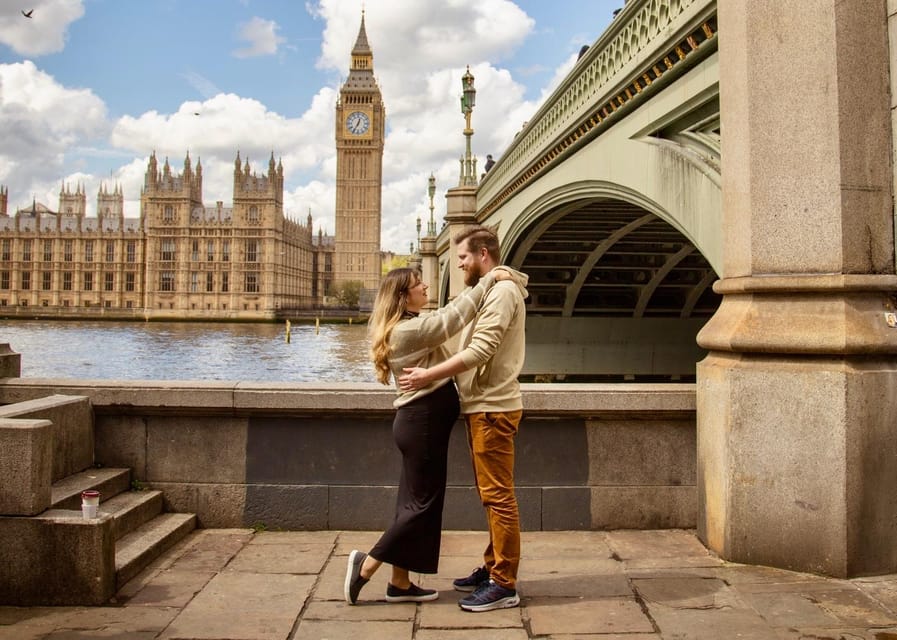 London: Private Photoshoot with Video Clip Option - Posing Help for Couples, Families, and Solo Shoots