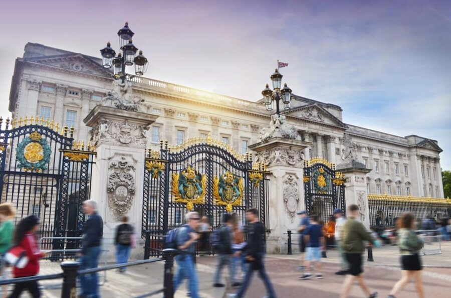 London: Private Royal Walking Tour with a Local Guide - Key points before you book