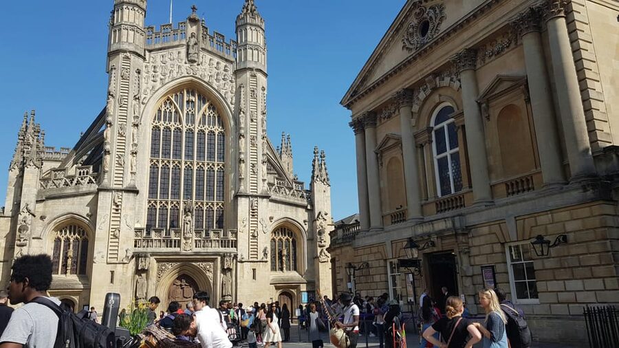 London: Private Self Guided Tour with a Chauffeur - Comfort, group size, and access