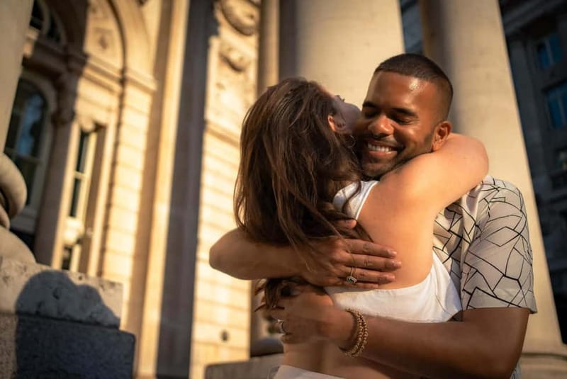 London: Private travel vacation photoshoot -Romantic Special - Same-day photos and post-editing