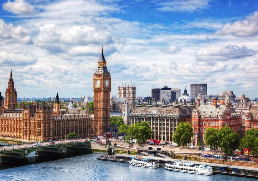London: Private Walking Tour in Spanish - Somerset House and the London Eye view