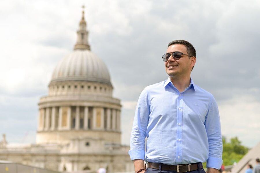London: Professional Private Photoshoot and Edited Photos - Who should book this experience?