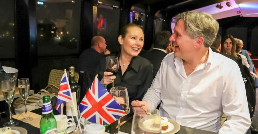 London: River Thames Dinner Cruise - Smart Tips for a Smoother Night