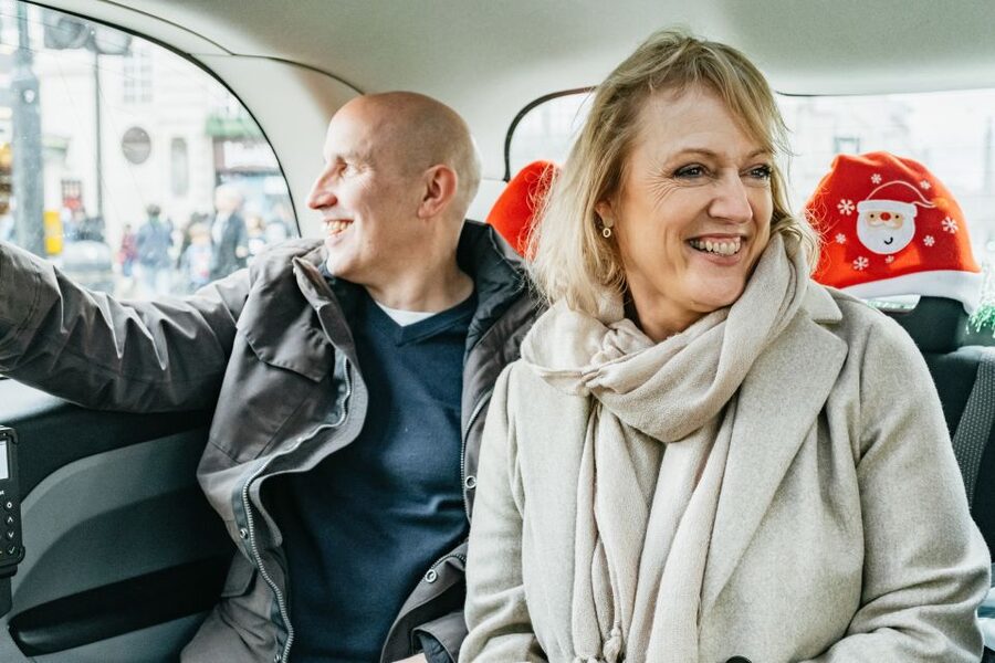 London: Rock and Roll Taxi Tour - Comfort, accessibility, and practical planning
