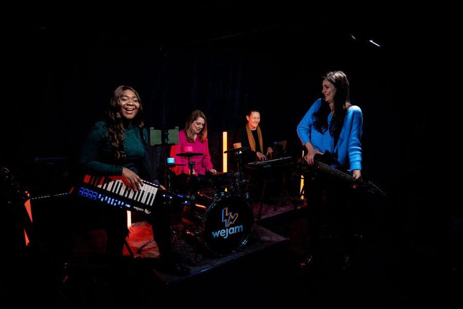 London: Rock On! Camden's Interactive Rockstar Experience - Getting started with a beginner-friendly band