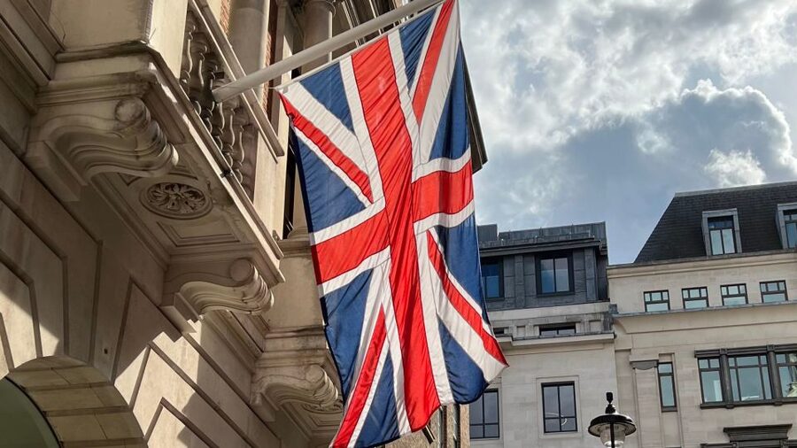 London: Royal Historic Pubs Walking Tour - Who will enjoy this royal pub walk most?