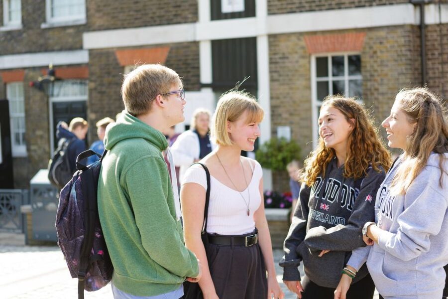 London: Royal Museums Greenwich Day Pass - Reaching the Royal Observatory through Greenwich Park