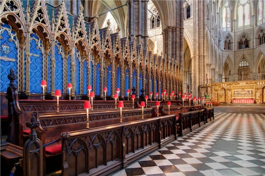 London: Royal Tour with Westminster Abbey & Afternoon Tea - The Changing of the Guard, with an important condition