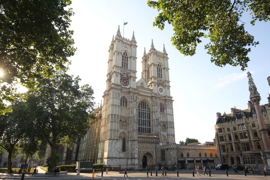 London: Royal Tour with Westminster Abbey & Afternoon Tea - Is $174 a fair price?
