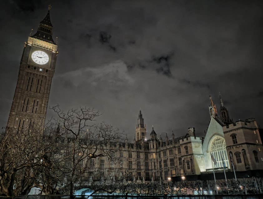 London : Royal Westminster By Night Walking Tour - Clarence House and St. James’s Palace