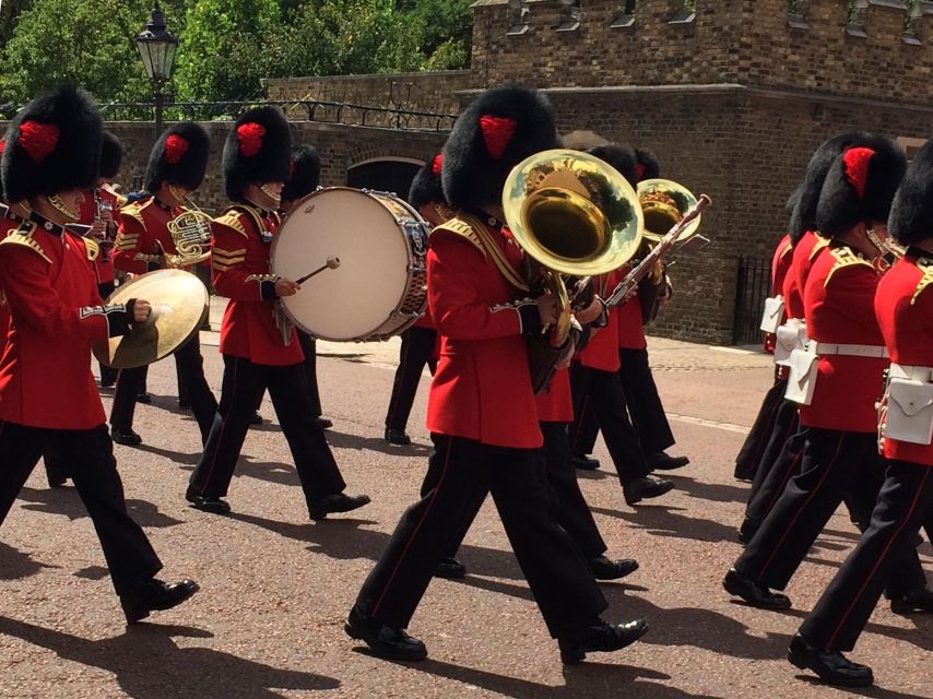 London: Royalty Walking Tour with Changing of The Guard - Parliament Square, Westminster Abbey, and Big Ben