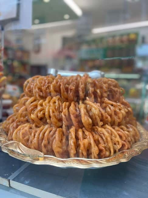 London's East End Food & History Tour: Choose Your Own Menu - Bacon Street and London’s classic comfort food