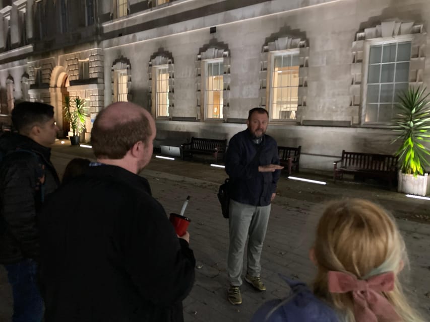 London's Ghosts & Gruesome Past Nighttime Walking Tour - William Wallace and the city’s older conflicts