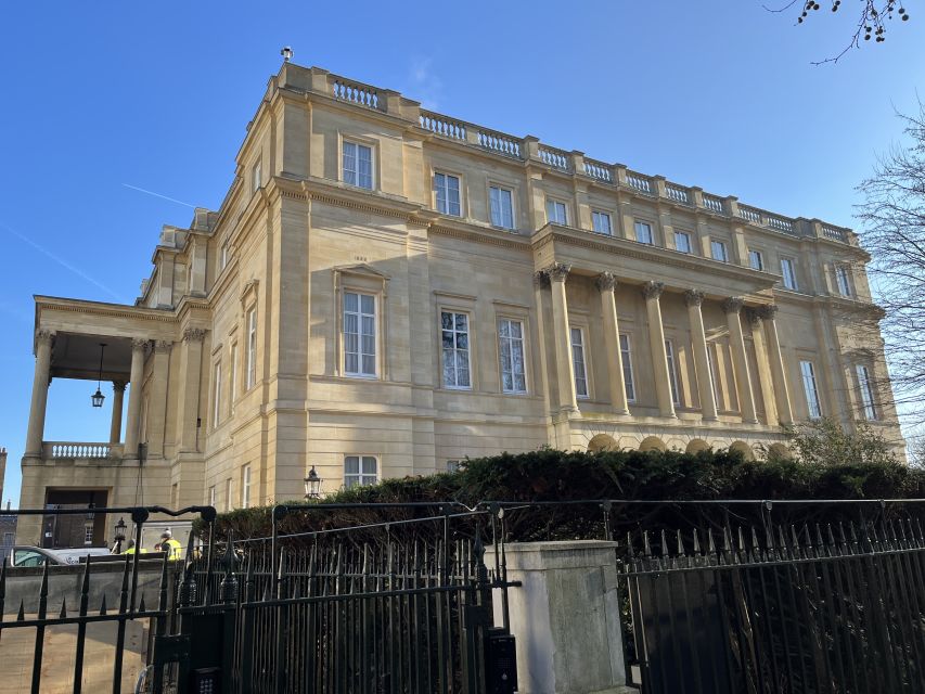 London’s Royal Family and Changing of the Guard Tour - Memorials, York Monument, and Horse Guards Parade