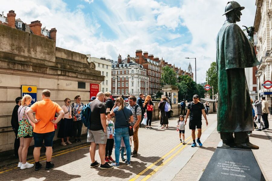 London: Secrets of the London Underground Walking Tour - Following the Tube from steam to electric power