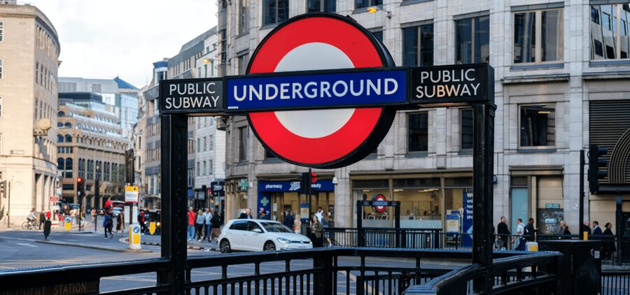 London: Self-Guided History City Tour with an App - Who should book this self-guided walk?