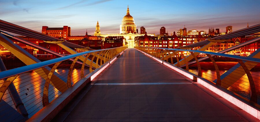 London: Self-Guided History City Tour with an App - Tower Bridge, the Thames, and HMS Belfast