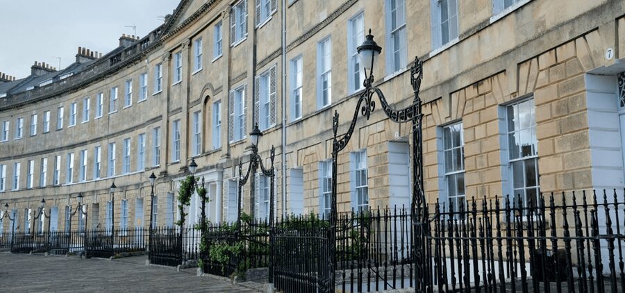 London: Self-Guided Notting Hill Walking Tour with an APP - Ormrod Court, St Luke’s Mews, and Powis Mews