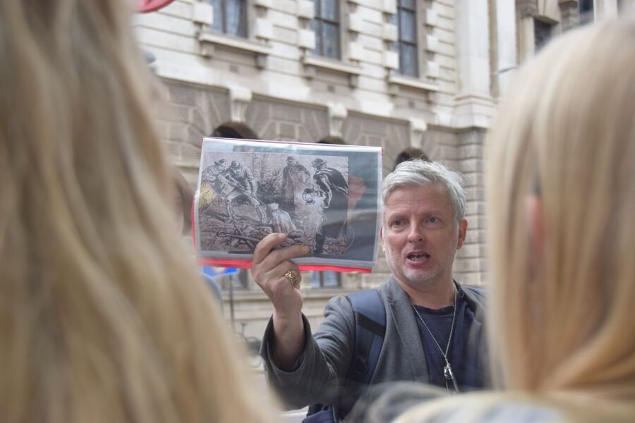 London: Serial Killers of London Guided Walking Tour - Eleven cases, one fast-moving walk