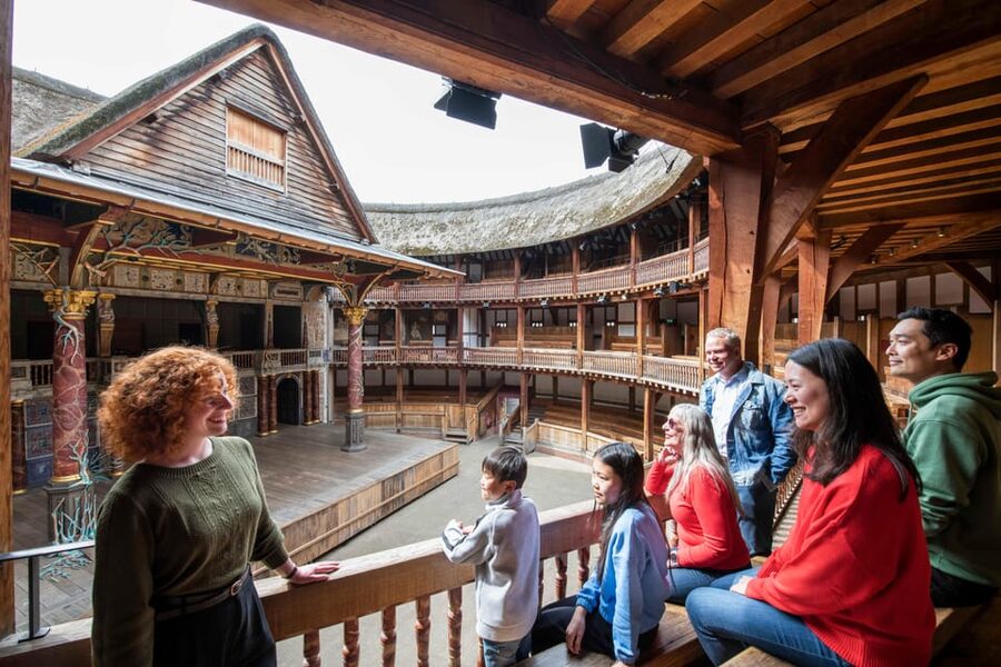 London: Shakespeare's Globe Theatre Guided Tour - How the Two Hours Actually Work