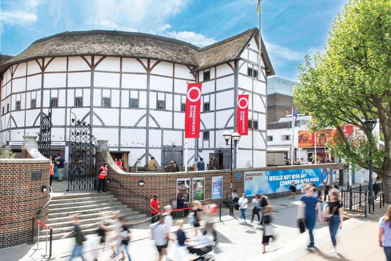 London: Shakespeare's Globe Theatre Guided Tour - The Open-Air Setting and What to Wear