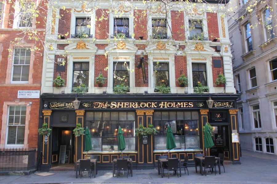 London: Sherlock Holmes Guided City Walking Tour - Original stories and the clues hidden in London