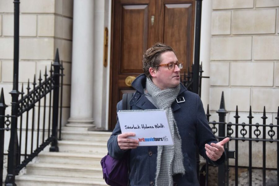 London: Sherlock Holmes-Themed Walking Tour - How much walking is involved?