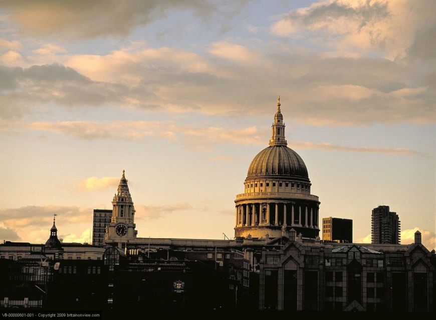 London: Sights and Sounds of Christmas Guided Half-Day Tour - Who will get the most from this tour