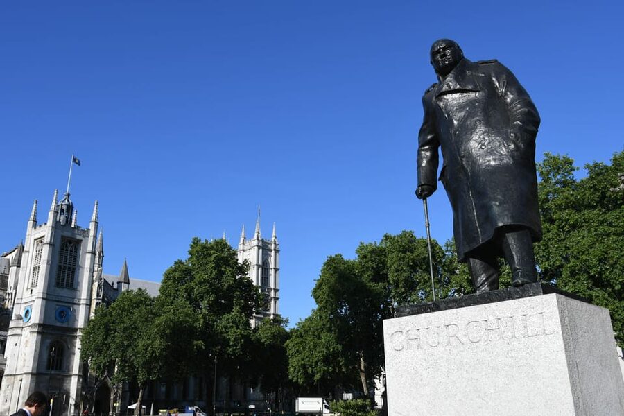 London Sightseeing Taxi Tour & Churchill War Rooms Entry - Who gets the best value at $329 per person
