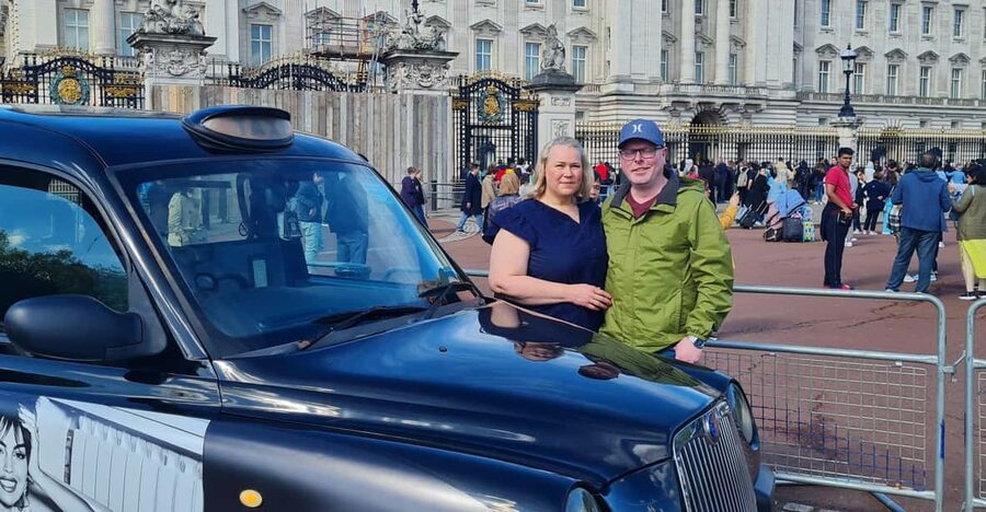 London Sightseeing Taxi Tour & Churchill War Rooms Entry - River Thames, Cleopatra’s Needle, and the first look at Westminster