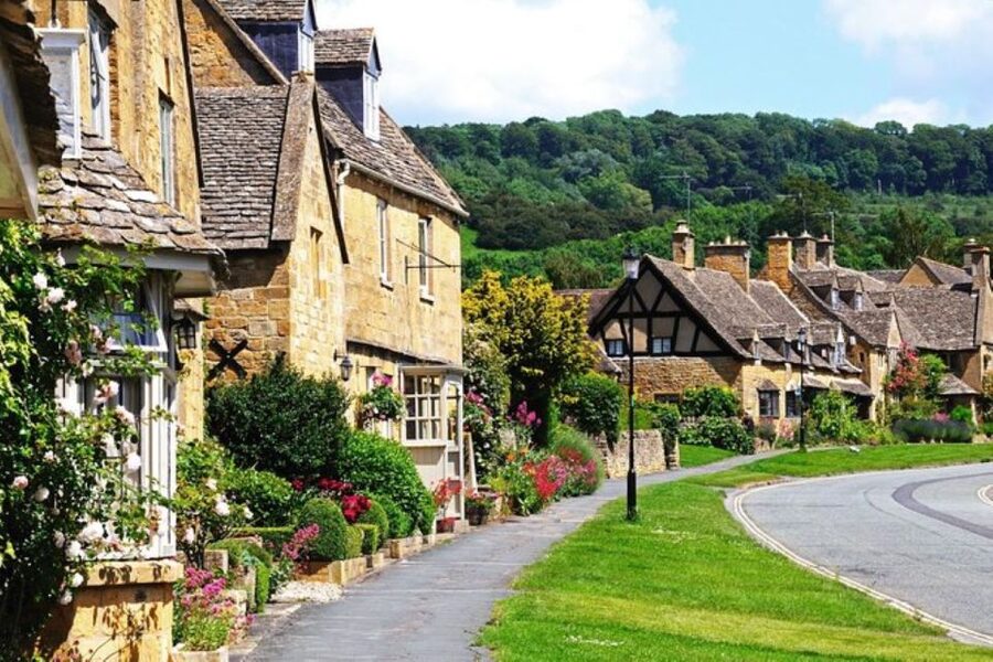 London: Small Group Cotswolds Trip with Bourton-on-the-Water - Is $129 good value?