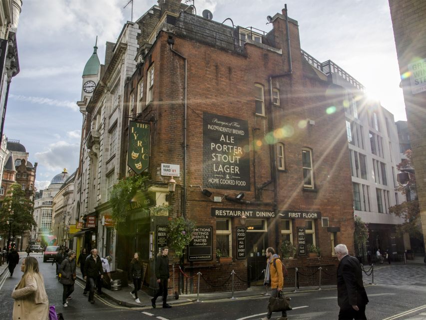 London Soho District - Guided Walking Tour 12 guests 2,5h - Broadwick Street and the original John Snow