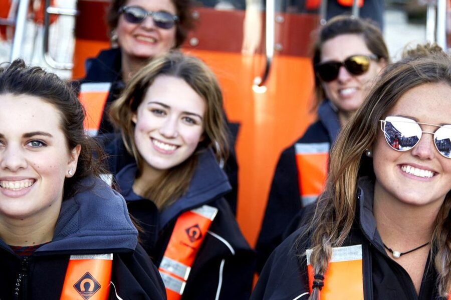 London: Speedboat Tour Through Heart of the City - Seeing central London at a slower pace