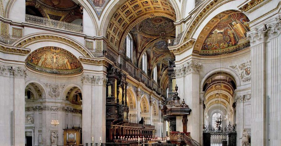London: St Paul's Cathedral Entry Ticket - Entering through the cathedral floor
