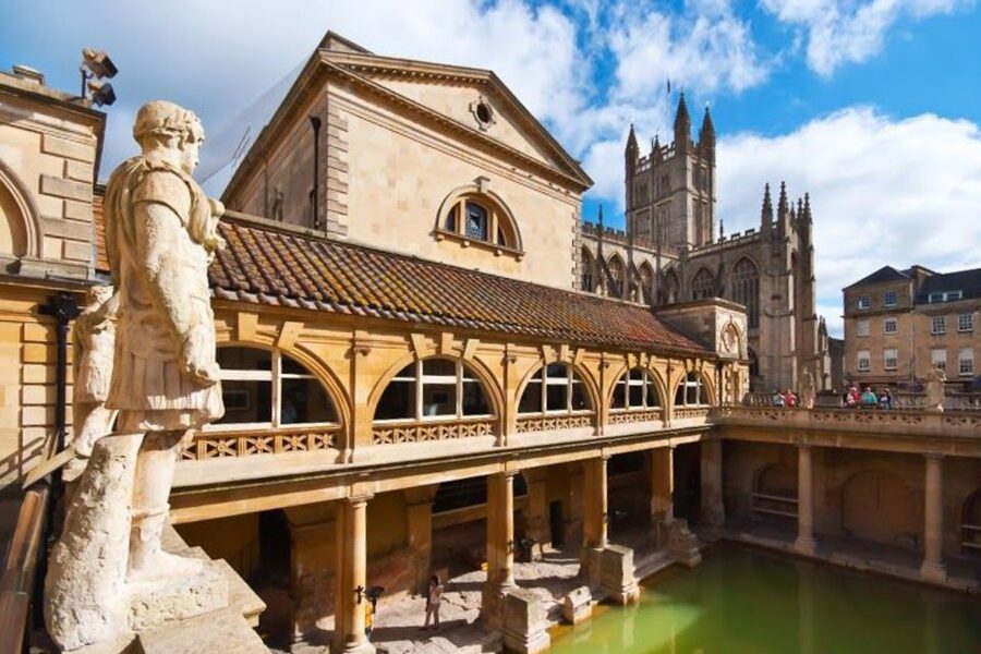 London: Stonehenge, Bath, Lacock, & Avebury Small Group Tour - Bath in two hours: Roman water and Georgian polish