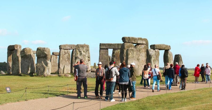London: Stonehenge, Windsor, and Bath Day Trip by Bus - Why this three-stop day works