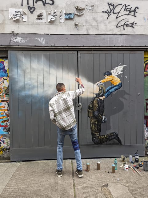 London: Street Art and Graffiti Guided Walking Tour - From Spitalfields toward Brick Lane