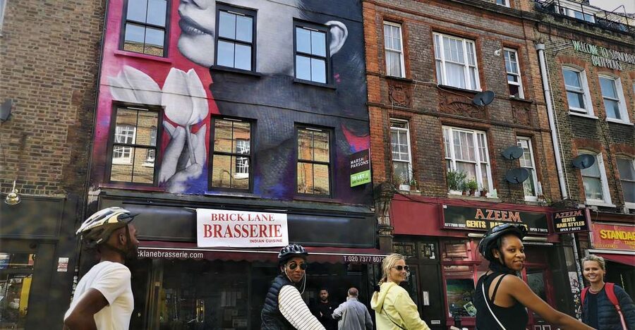 London: Street Art Bike Tour - Shoreditch brings the longest art lesson