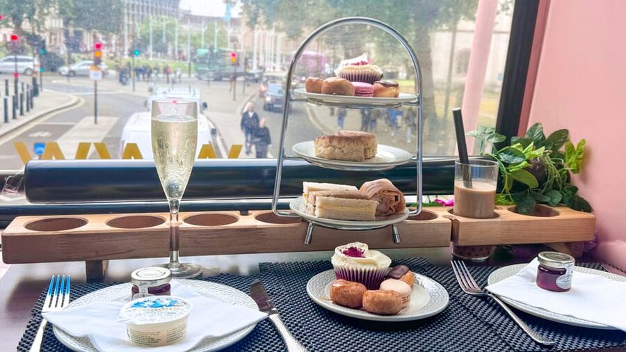 London: Taylor Swift-Inspired Afternoon Tea Bus Tour - How the food and music work together