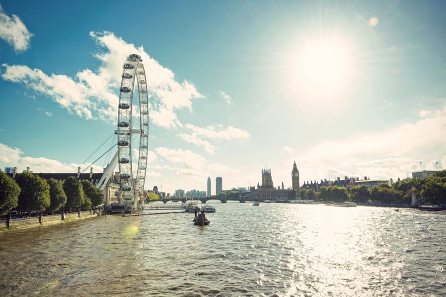 London: Thames River Cruise with Optional London Eye Ticket - The guide makes the short journey work