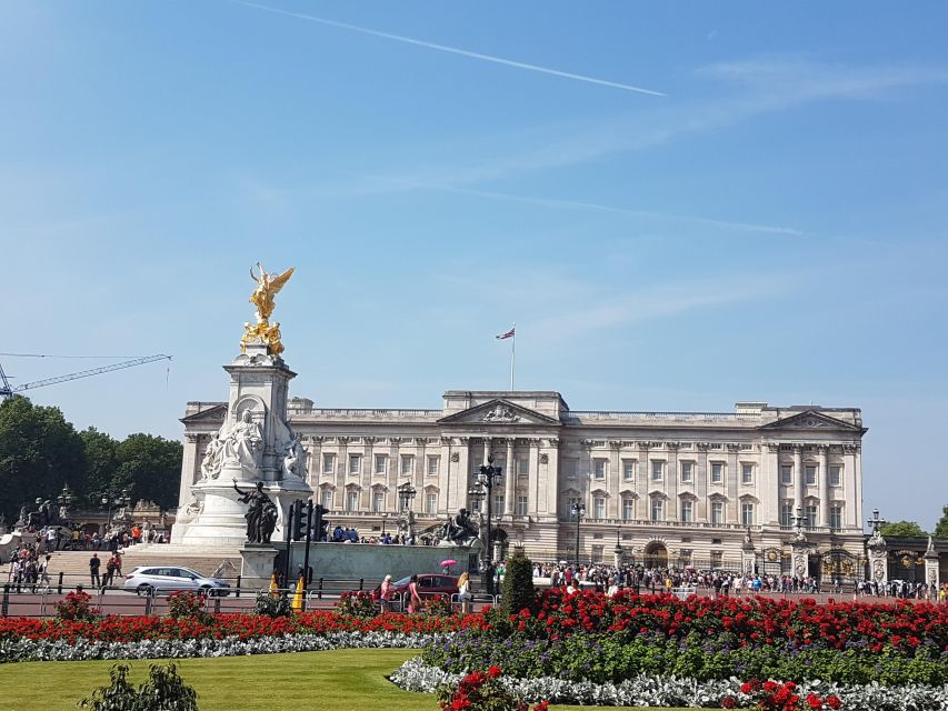 London: The Crown British Royalty Walking Tour - Big Ben and the Houses of Parliament