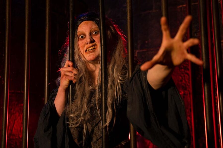 London: The London Dungeon and London Eye Combo Ticket - Sweeney Todd on Fleet Street