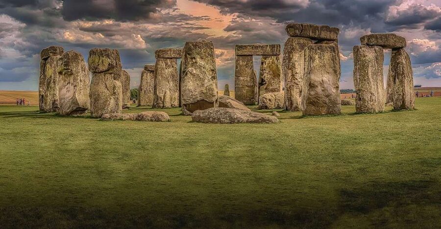 London to Southampton Cruise Terminal via Stonehenge - Hotel pickup in London or at Heathrow
