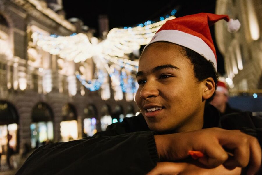 London: Tootbus Christmas Lights Tour incl walking tours - Starting at 1 Coventry Street