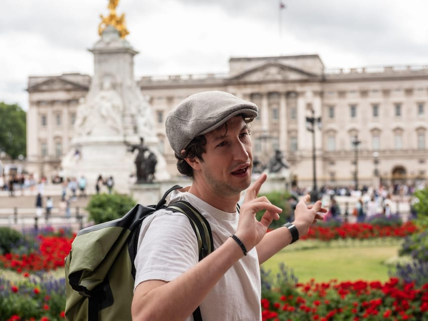 London: Top 30 Sights Walking Tour and Tower of London Entry - Shakespeare’s Globe and the South Bank